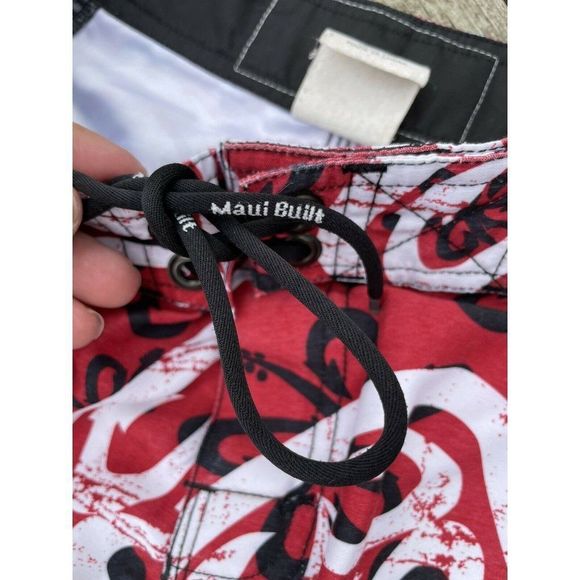Men’s Maui Built Hawaii Black & Red Classic All Over Logo Surf Board Shorts 28 - Picture 11 of 12